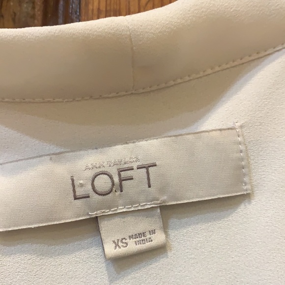 Loft XS pleat front top - Picture 2 of 4